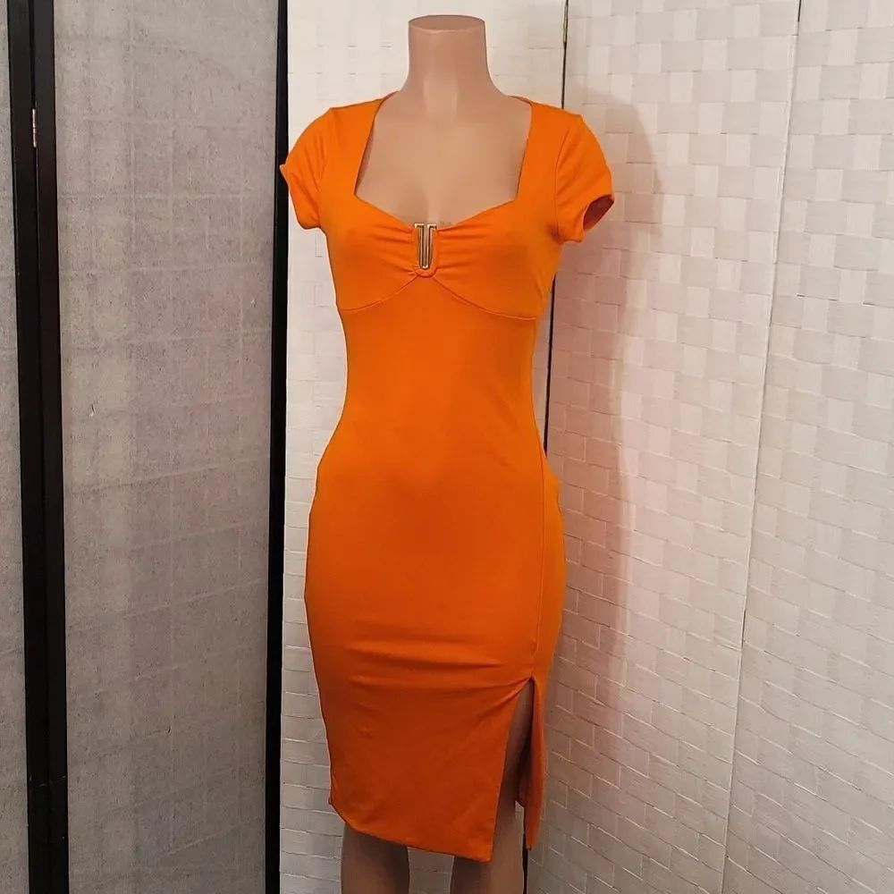 BRAND NEW DEREK HEART SQUARE NECKLINE BODYCON DRESS